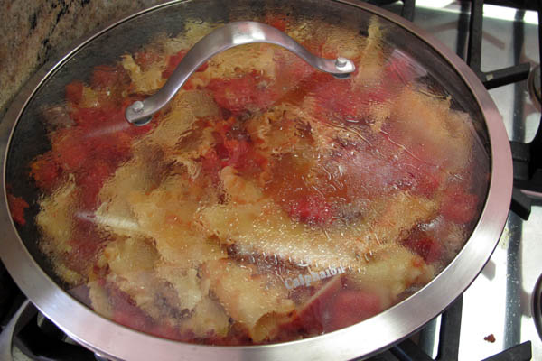 Skillet lasagna covered