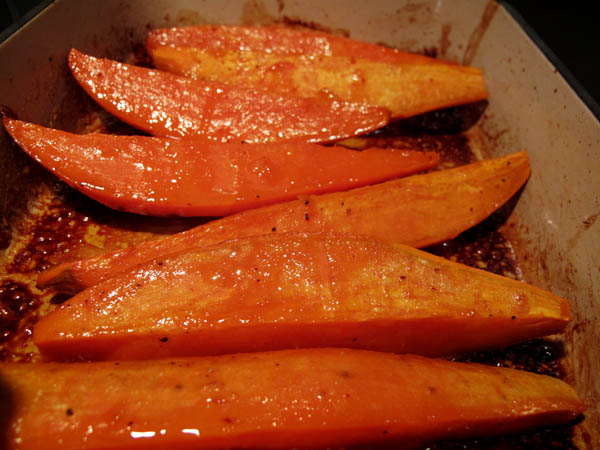 Glazed sweet potatoes pan