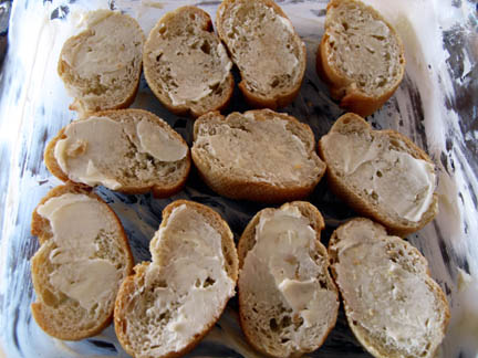 Breakfast strata bread