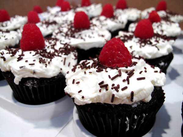 Dark Chocolate Cupcakes 1