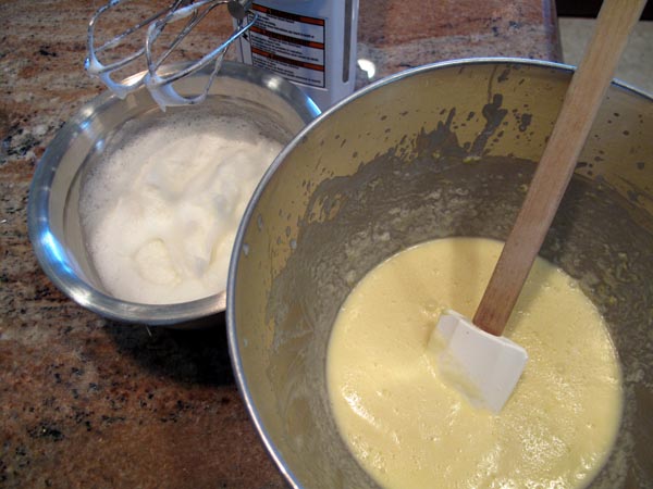 Lemon pudding cake egg whites