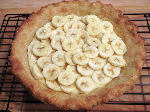 Banana Cream Pie sliced bananas