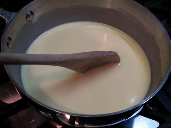 Chocolate pot de creme custard