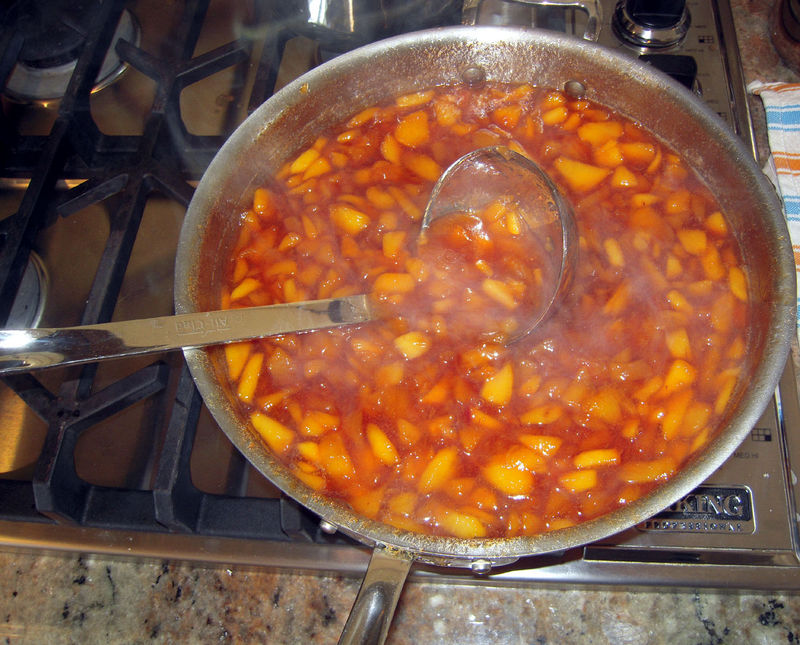 Peach jam pan