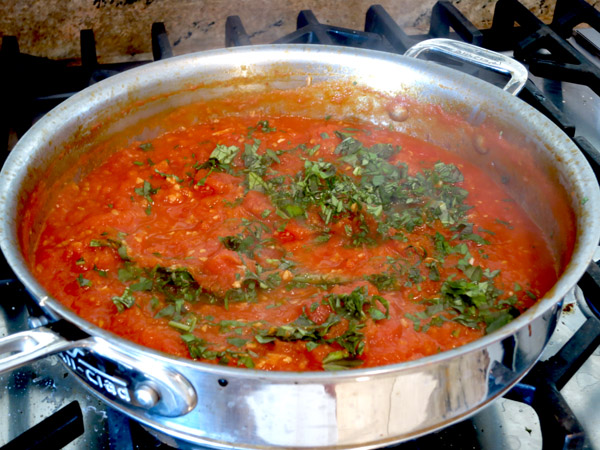 Fresh Tomato Sauce skillet