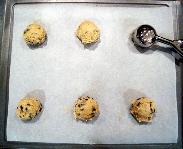 Thin Crispy Chocolate Chip Cookies dough balls