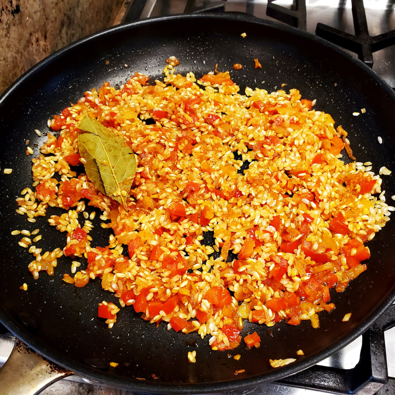 Quick Skillet Paella arborio rice