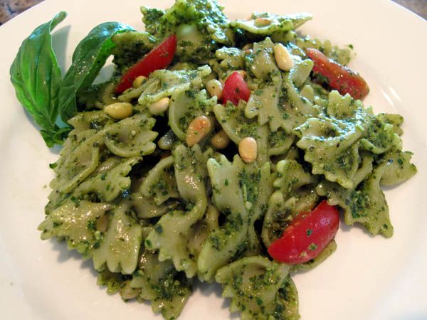 Fresh Pesto Pasta Salad