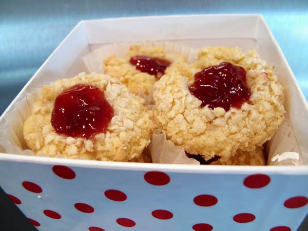 Jam thumbrints box 1