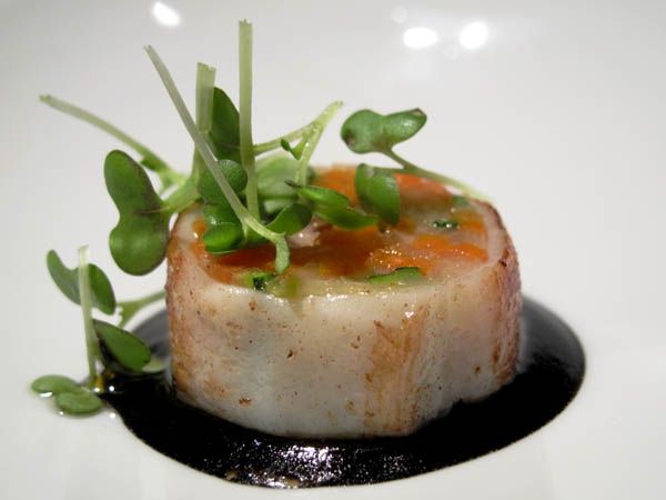 Arola squid stuffed with vegetable and monkfish liver
