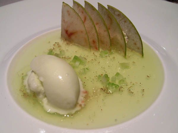 Arola apple dessert