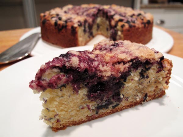 Blueberry buckle slice