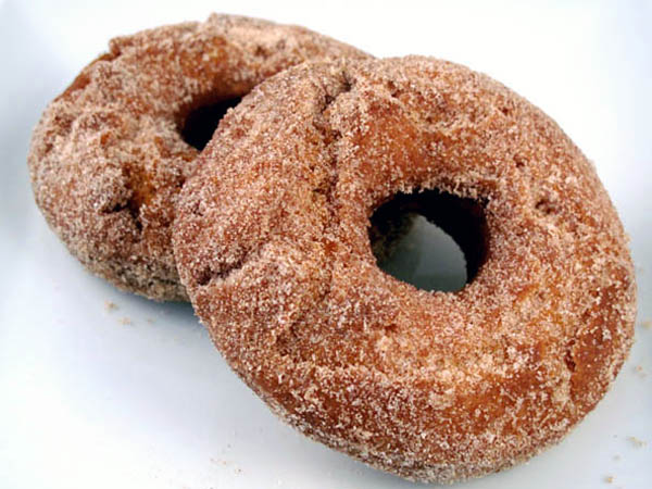 Cinnamon Sugared Buttermilk Doughnuts2