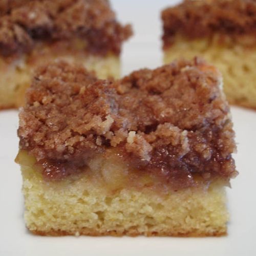 Apple Crumble Coffe Cake square