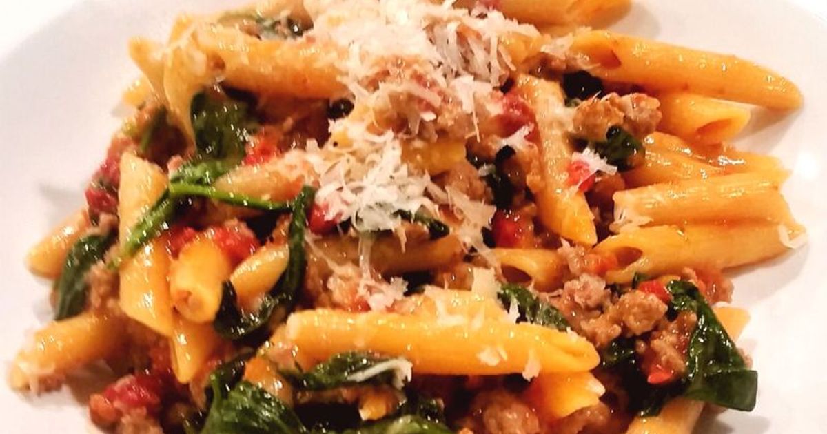 Penne pasta Turkey Sausauge Sun Dried Tomatoes1
