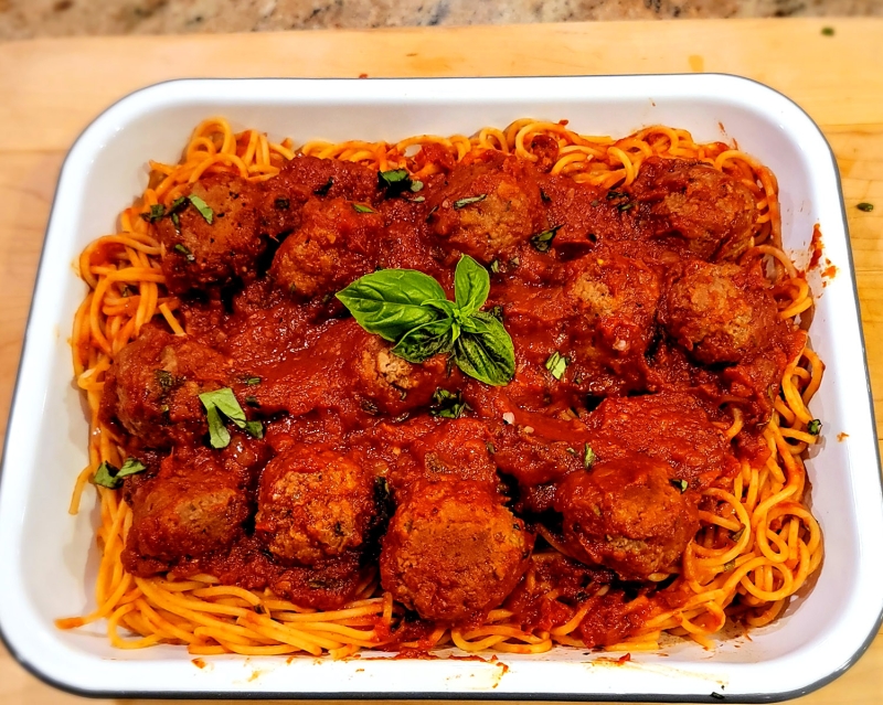 Drop Meatballs in Marinara Sauce Spaghetti
